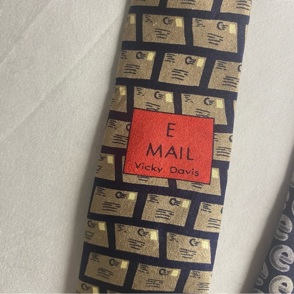 Vintage Vicky Davis Silk Email Tie Y2K Unique Geek Power Necktie Preppy Rare - Picture 3 of 5
